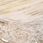Table Basse Bois de Mangue Sculpté à la Main Motif Floral Découpé Finition Blanc Vieilli 33 Pouces